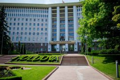 Coronavirus: Cetățenii moldoveni care se întorc acasă trebuie să plătească o poliță medicală de asigurare de 200 de euro