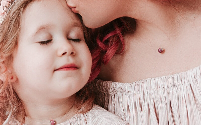 Bijuterii din lapte matern sau cum să ai grijă de cele mai frumoase amintiri + CONCURS