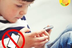 Amana cat mai mult momentul in care oferi un telefon smart copilului tau si va fi mai fericit – 5 sfaturi de la experti