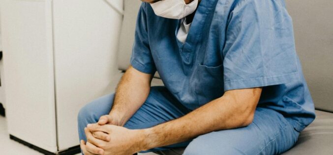 Medicii de la ATI avertizează că ”ne apropiem de o criză”