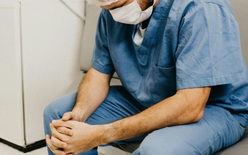 Medicii de la ATI avertizează că ”ne apropiem de o criză”