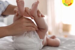 Schimbatul scutecelor unui bebe. 15 sfaturi strategice pentru a face din aceasta activitate un moment de conexiune cu bebe