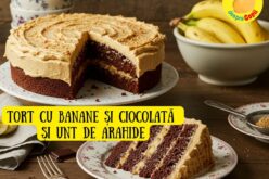 Tort cu banane, unt de arahide și ciocolată – un desert sănătos și hrănitor pentru întreaga familie